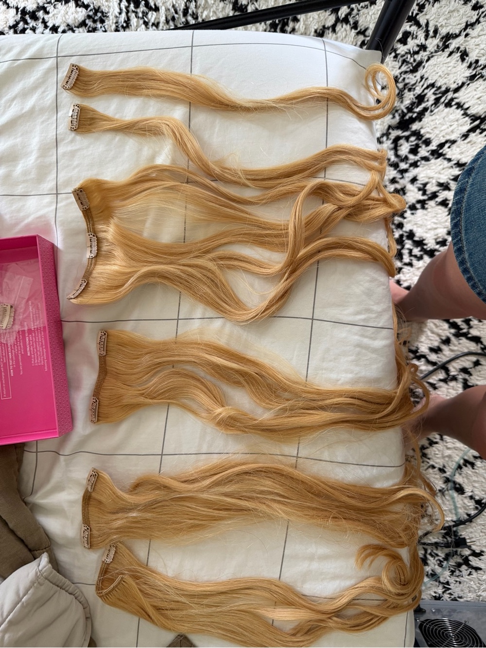 Bombay Dirty Blonde (18) Clip-In Extensions - Warm Blonde - Picture 7 of 8